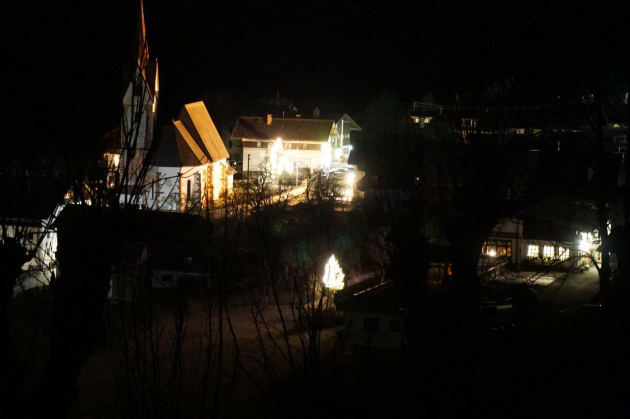 Musikhof Lexer Appartement Liesing Buitenkant foto
